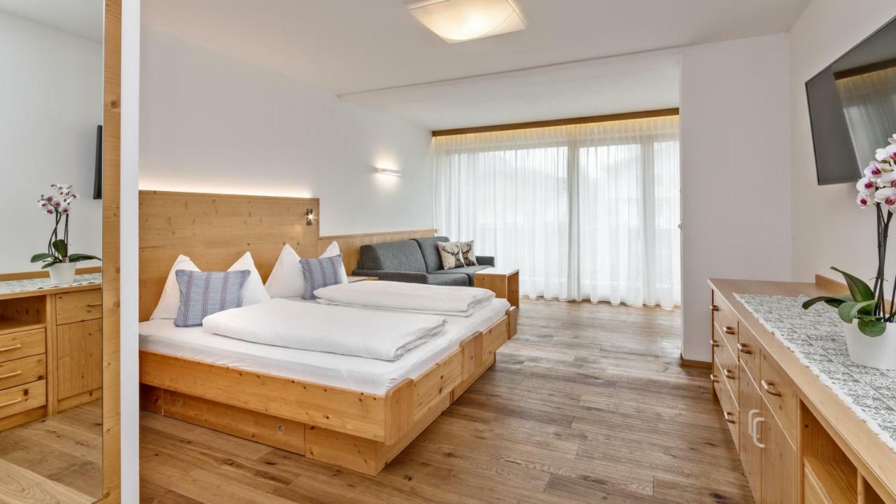 Hotel Moritz Dobbiaco Eksteriør bilde